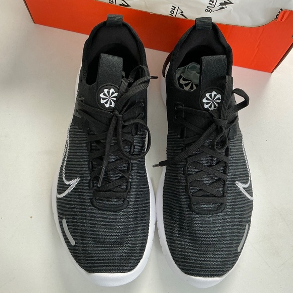 Nike Free RN FK Next Nature, Black/White W. Size 9.5/ M. Size 8 - Picture 2 of 8